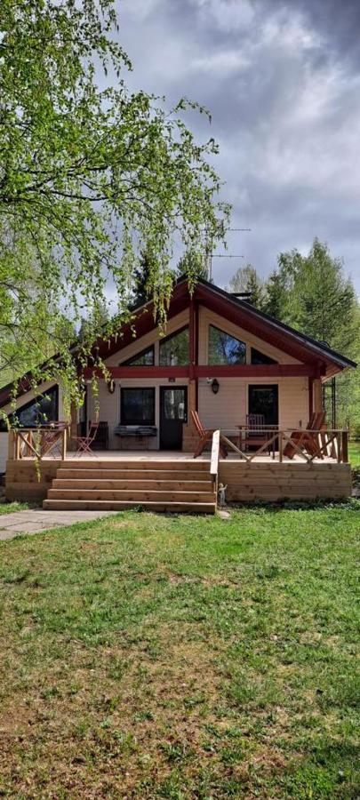 Cottage Kesaeranta Kumia Luaran gambar