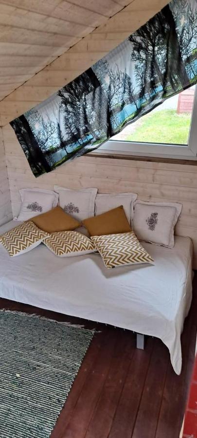 Cottage Kesaeranta Kumia Luaran gambar